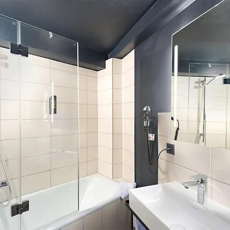 Trip Boutique Sachsenhausen ホテル 4*